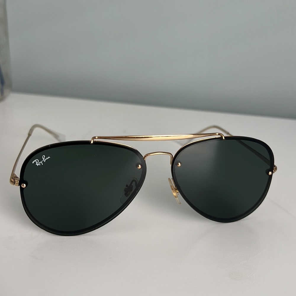 Ray Ban Gold Accent Aviators